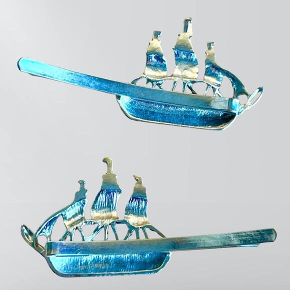 Set of Silver Metal Pirate Ship Hair Clips - Picture 2 of 2